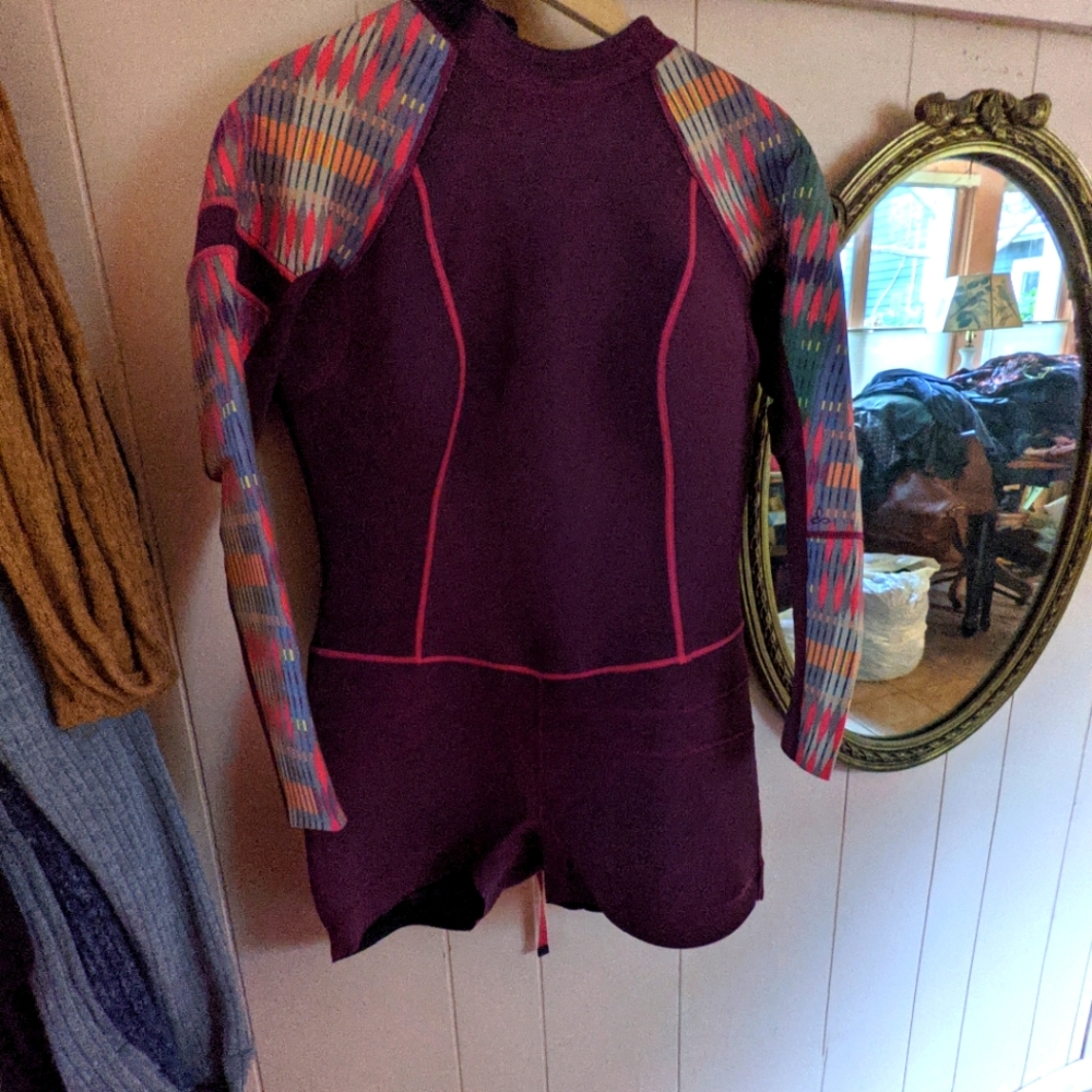 Prana shortie wetsuit